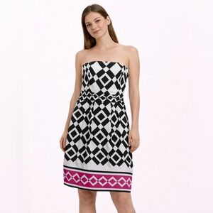 💓 Strapless Pink Border White Dress